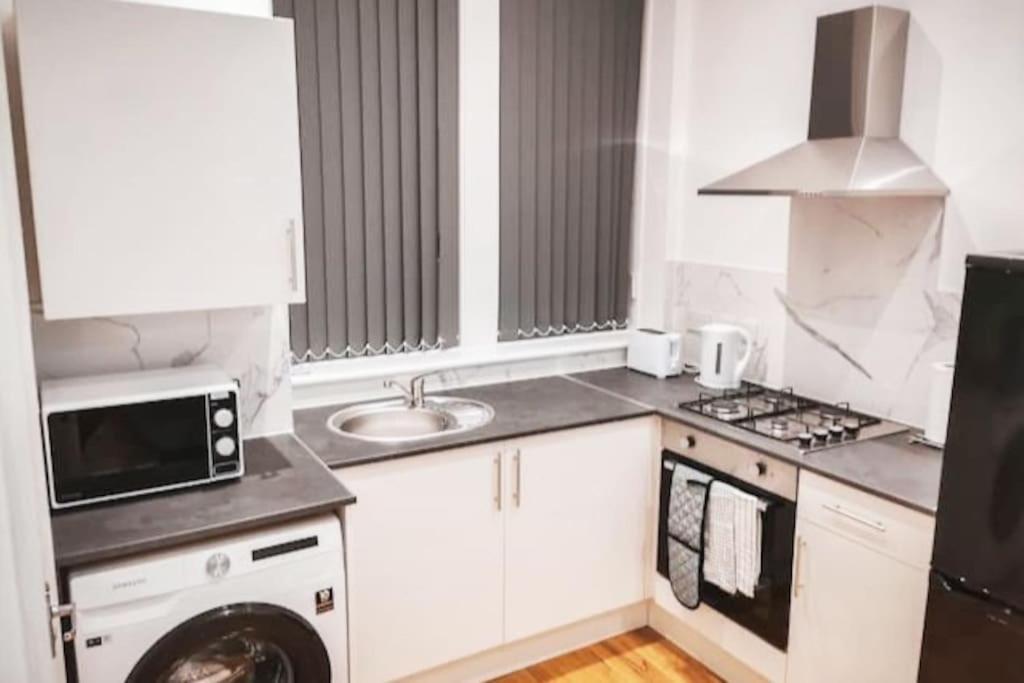 S.H Apartments Glasgow Buitenkant foto